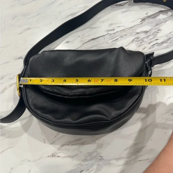 Flour Half Moon Crossbody Women's Street Level Black - Picture 14 of 15
